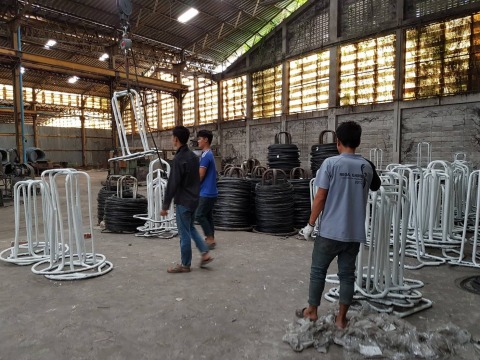 ผู้ผลิตตะแกรงเหล็ก